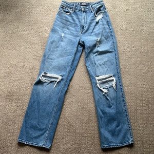 Hollister jeans, ultra high-rise dad jean, size 5 regular, 27 waist, 31 length